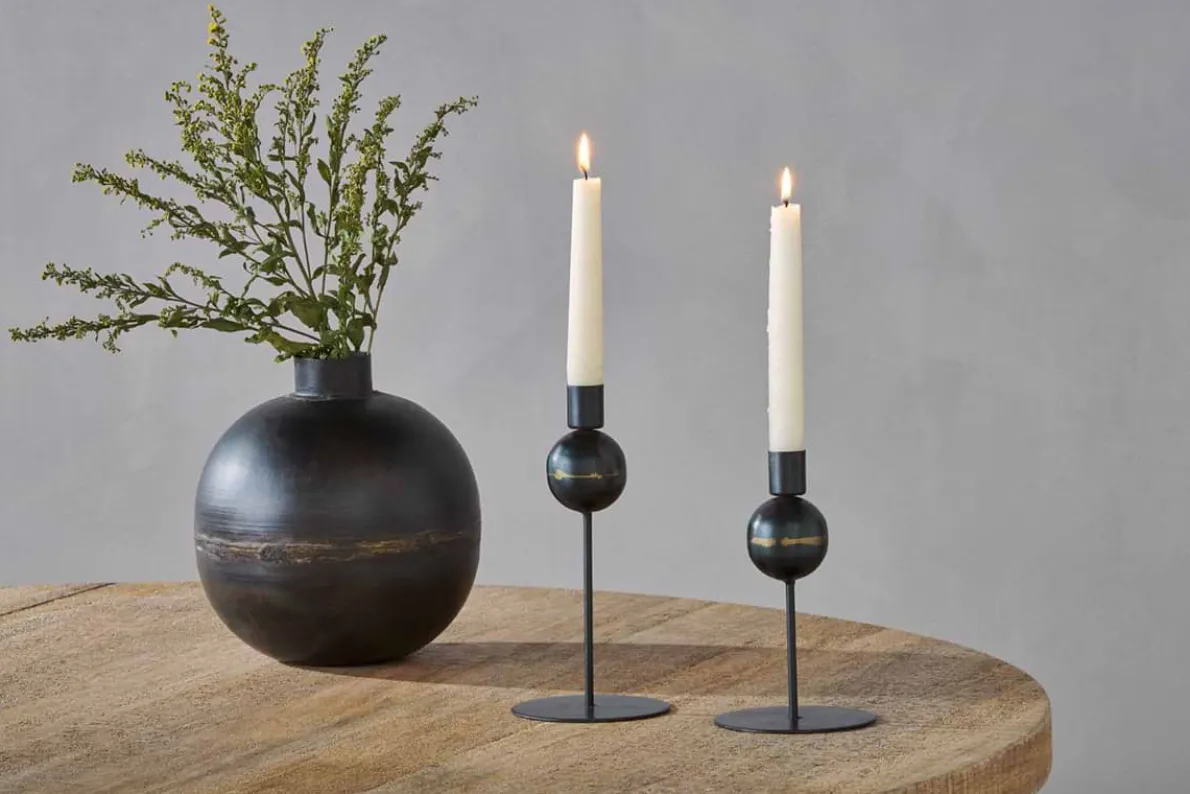 Endo Recycled Iron Candle Holder - Black (Set of 2)