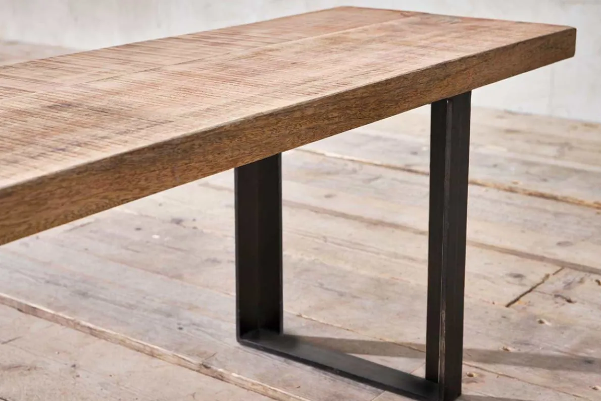 Fia Bench