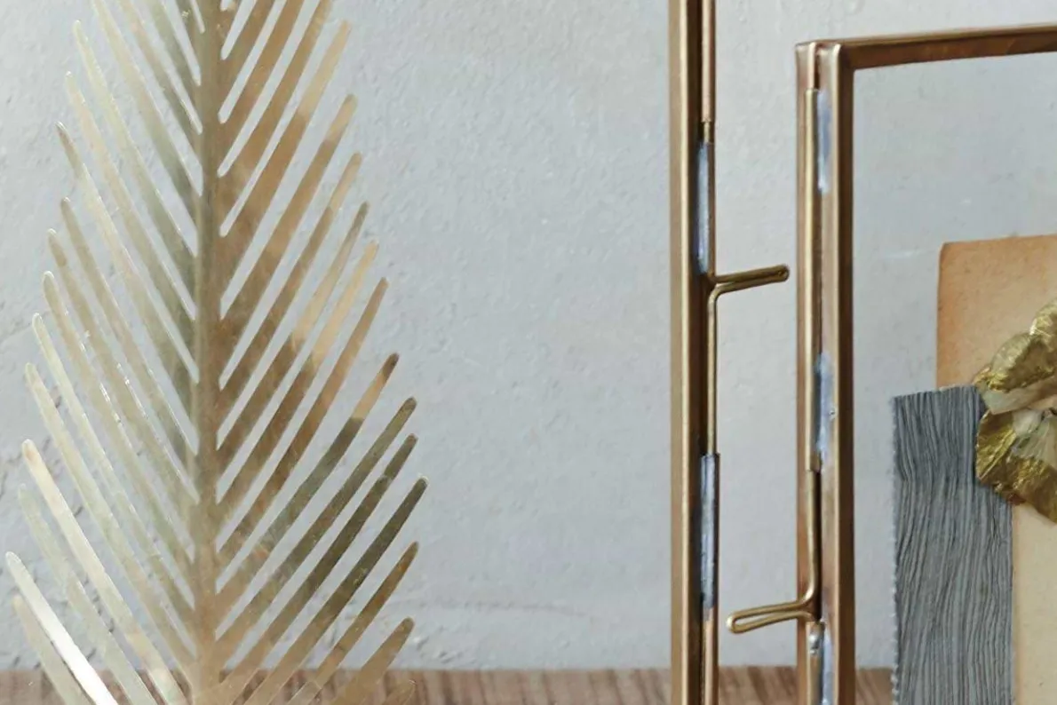 Folded Danta Frame - Antique Brass