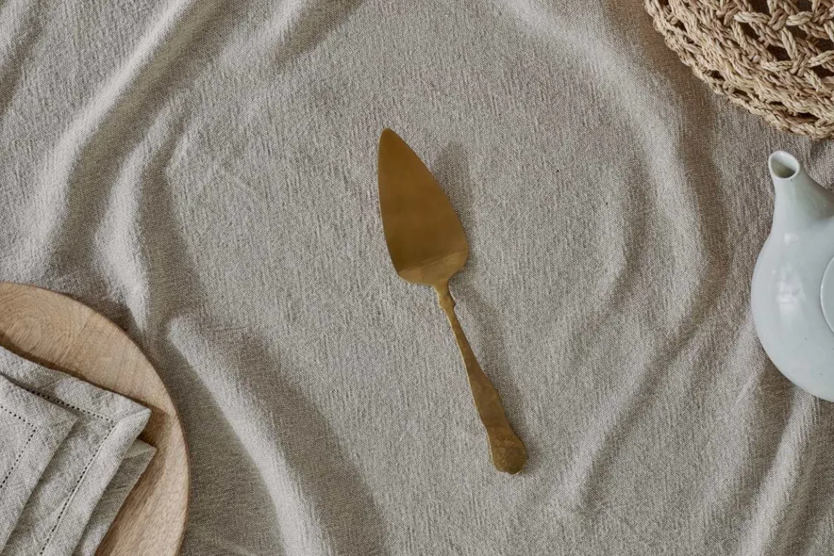 Khana Cake Slice - Brushed Gold