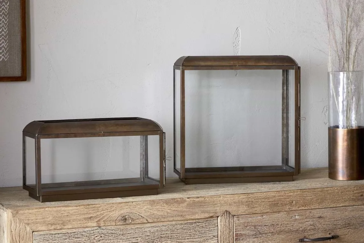 Kiwanda Wide Lantern - Antique Brass