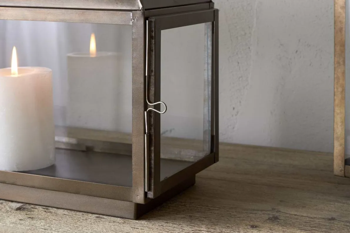 Kiwanda Wide Lantern - Antique Brass