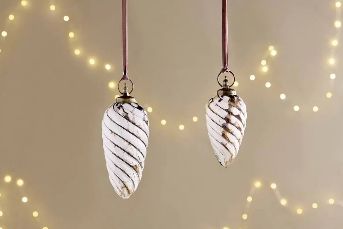 Maran Giant Bauble - Gold & Cream