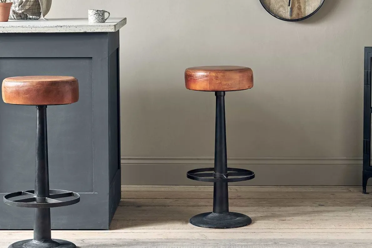 Narwana Leather Round Stool - Aged Tan