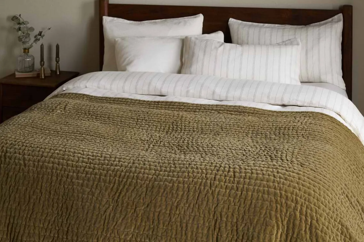 Nidra Velvet & Linen Bed Quilt - Moss