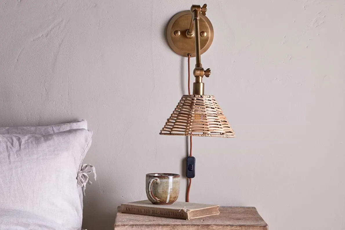 Noko Rattan Wall Lamp - Natural & Antique Brass