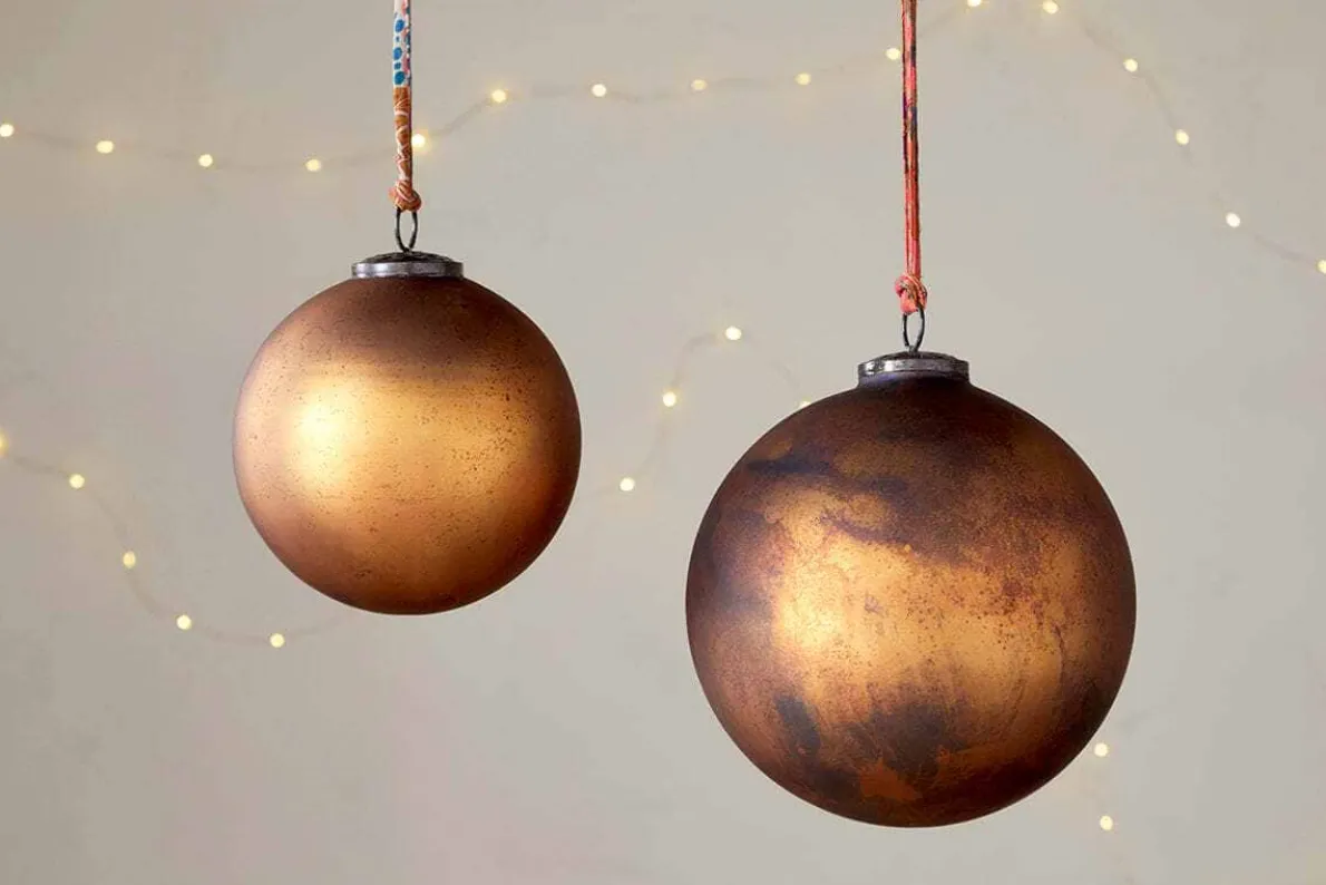 Oko Giant Bauble - Matt Gold