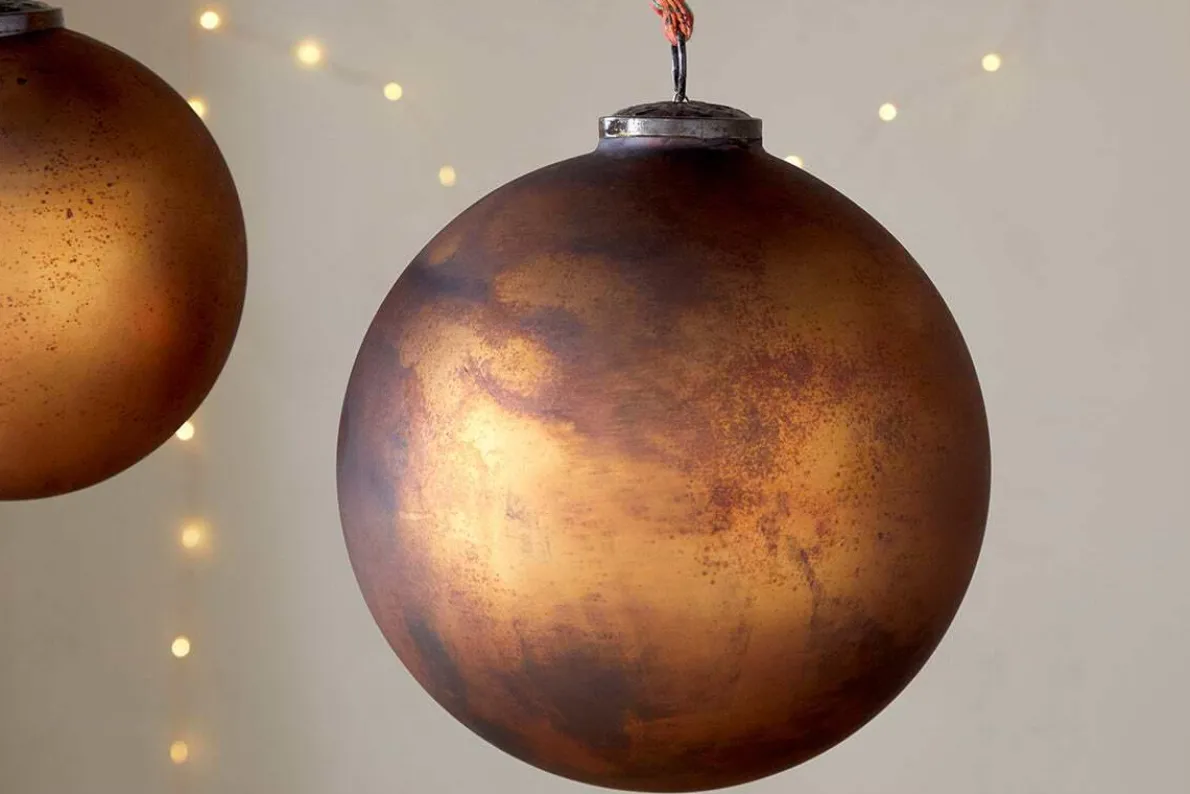Oko Giant Bauble - Matt Gold