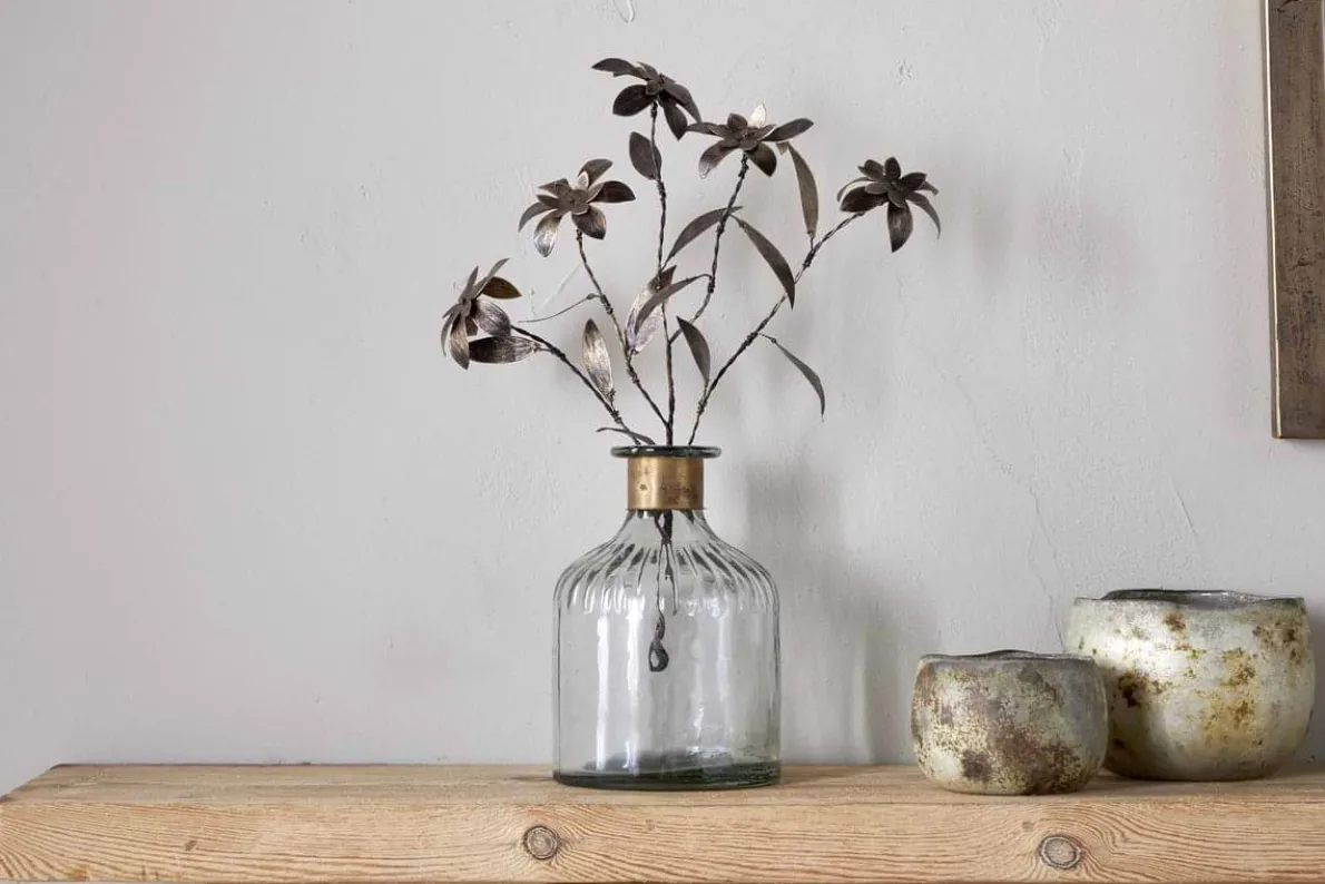 Svara Stem Flower - Antique Brass