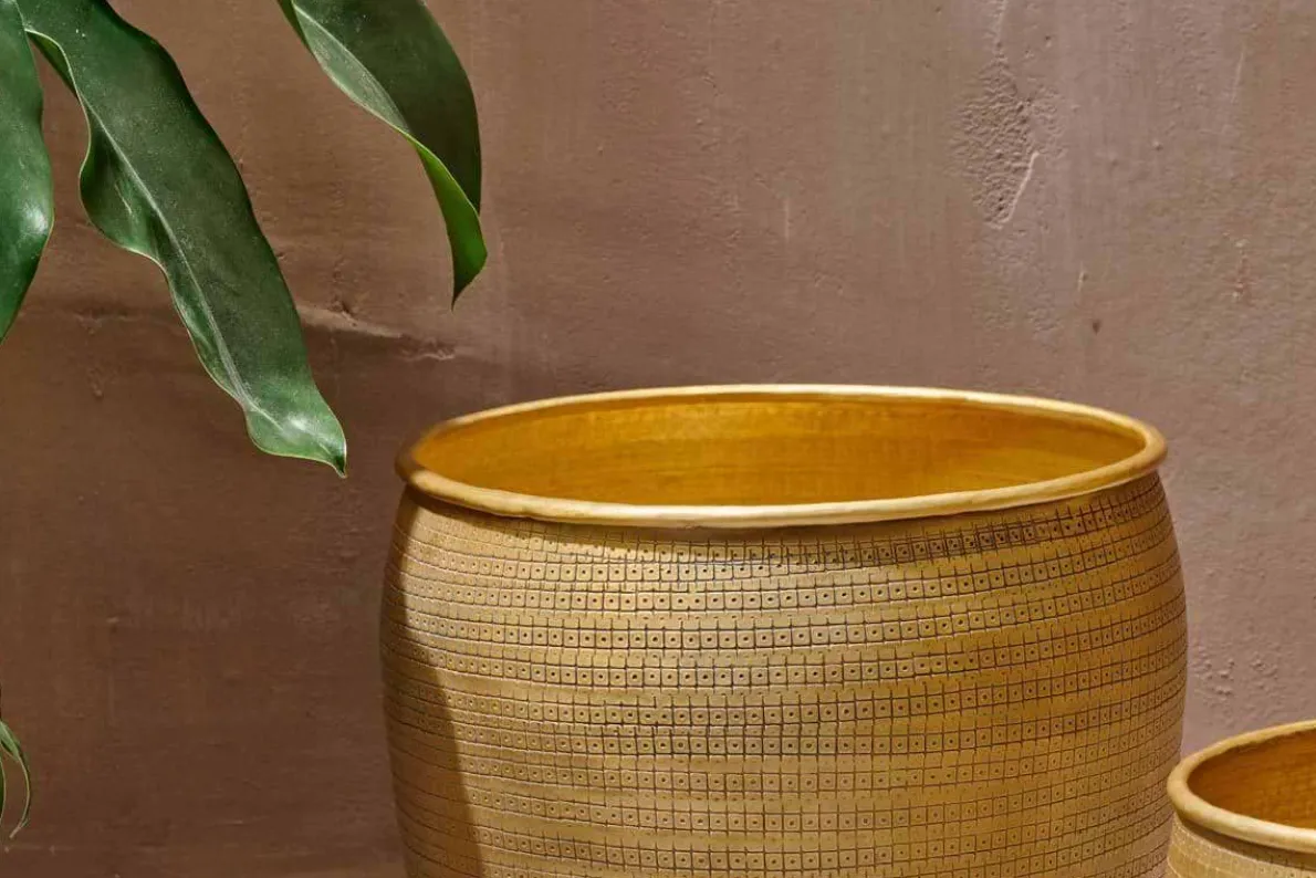 Tembesi Etched Planter - Antique Brass