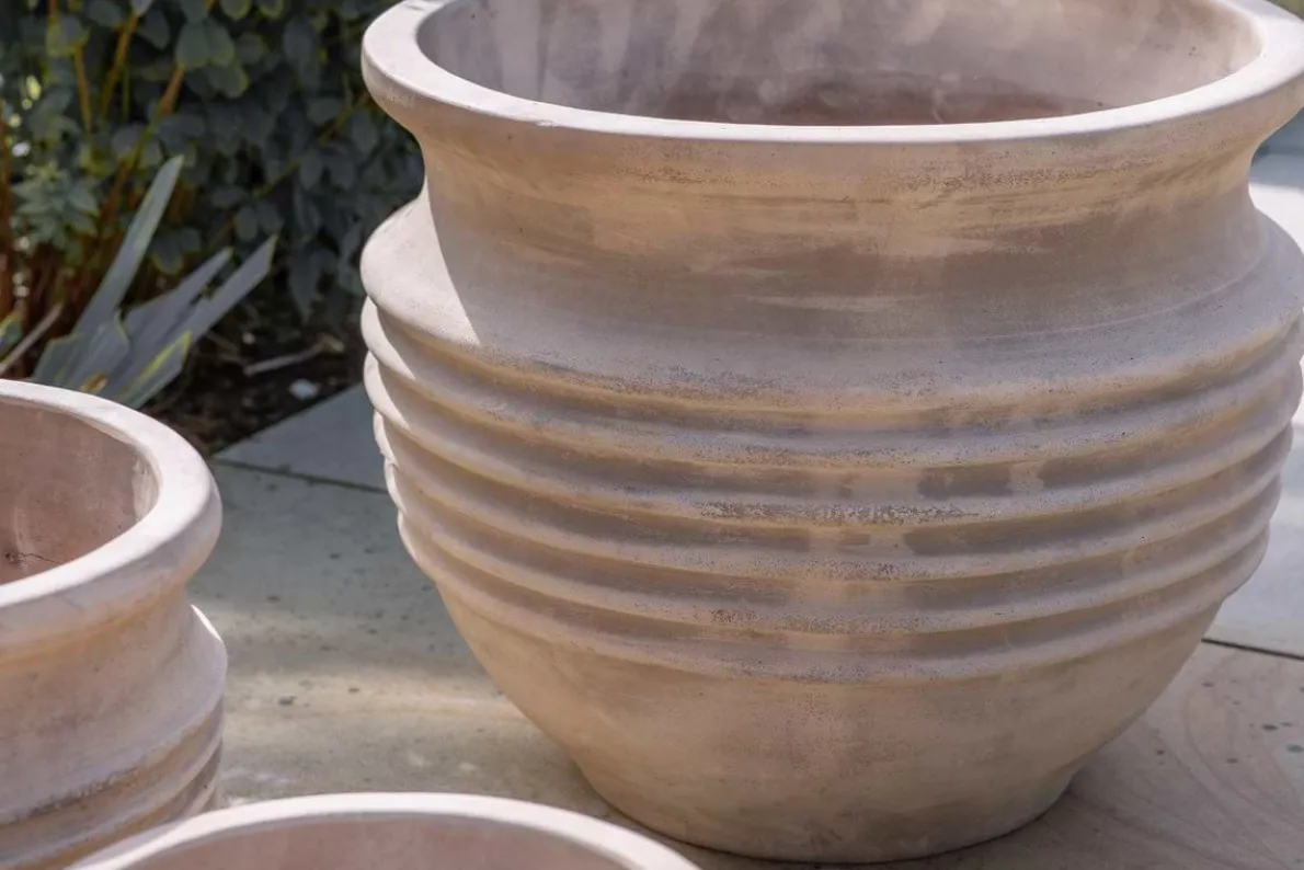 Ullu Terracotta Planter - Terracotta
