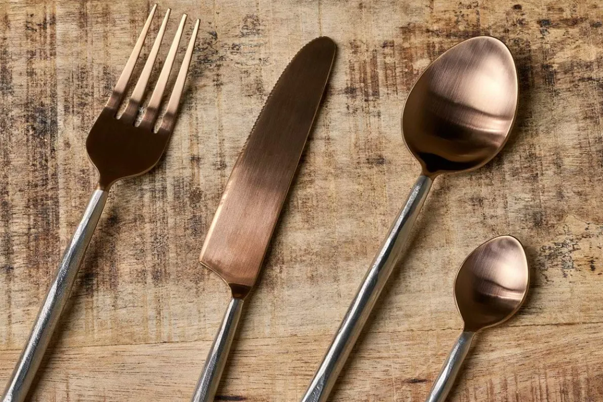 Usa Cutlery Set - Rose Gold (Set of 16)