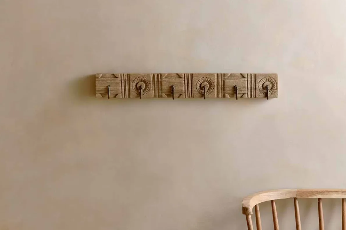 Veduru Mango Wood Carved Hook - Natural (Row of 6)