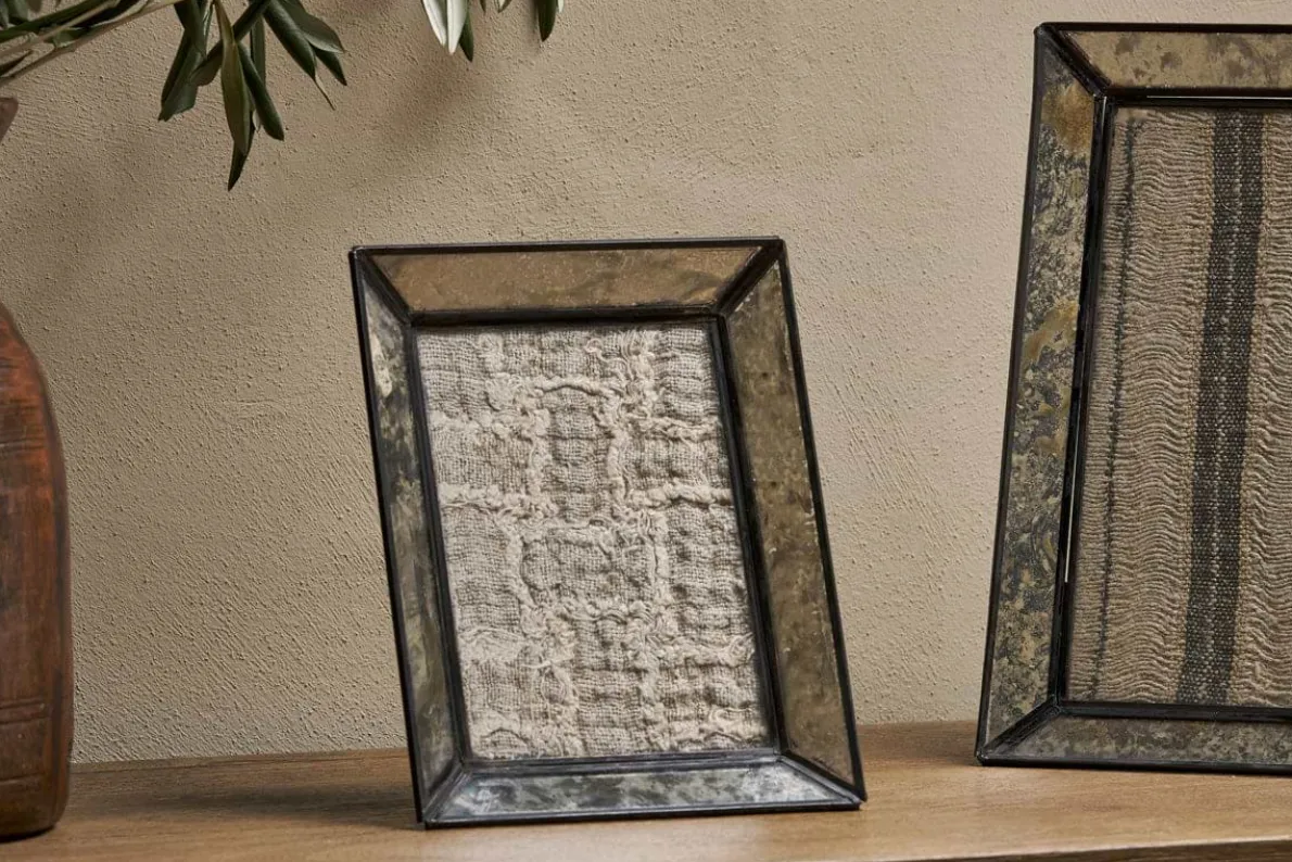 Yash Antique Glass & Iron Photoframe - Antique Black